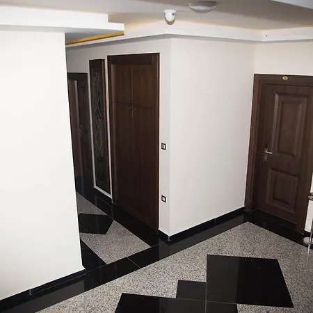 Hotell Nana 4*