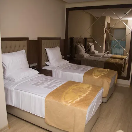 Hotell Nana 4*