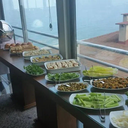 Hotell Nana 4*